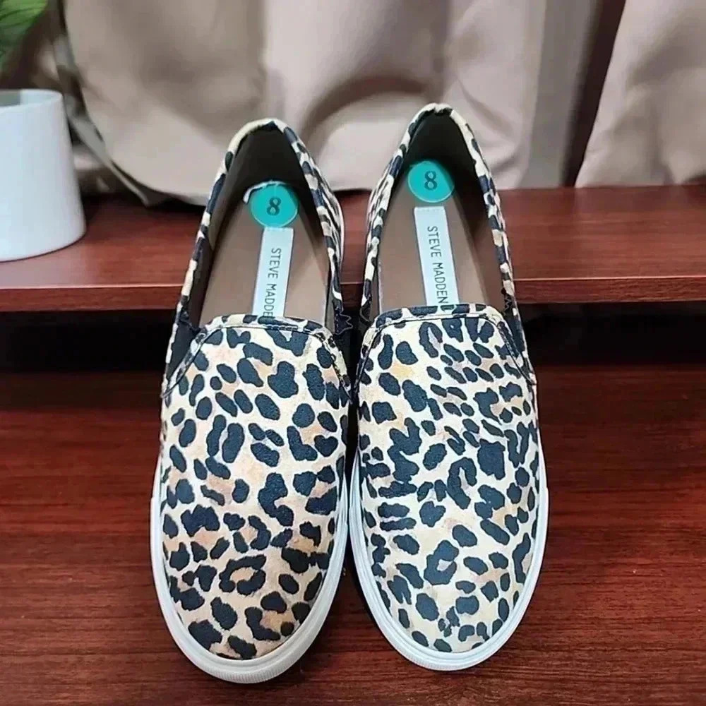 Steve Madden Cheetah Print Slip on sneakers. Size 8 - Picture 9 of 12